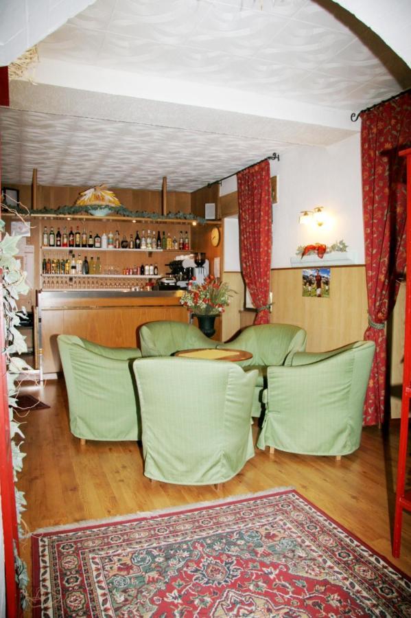 Albergo Garni Cavento Pinzolo Luaran gambar