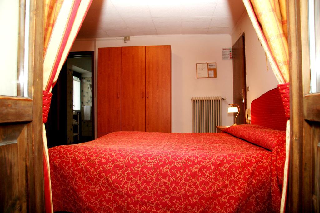 Albergo Garni Cavento Pinzolo Luaran gambar