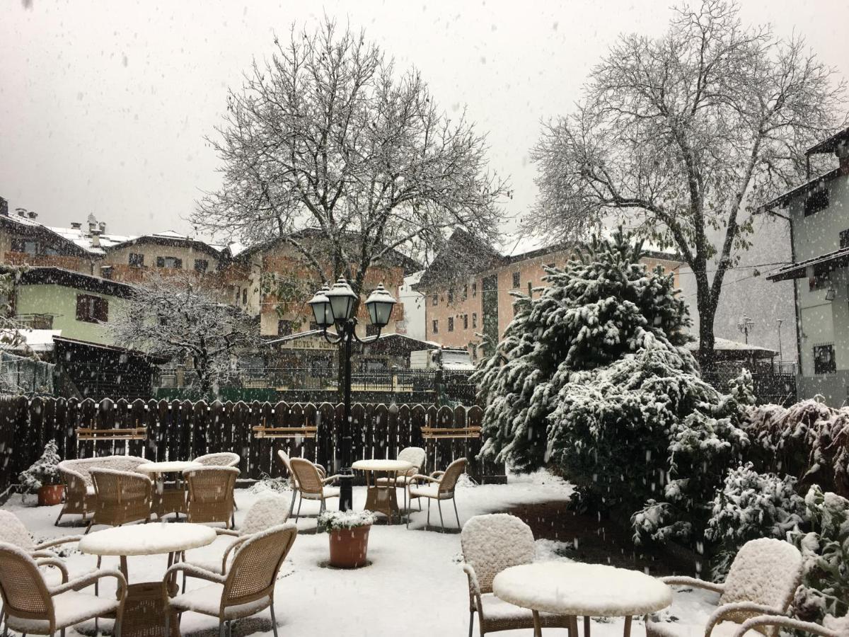 Albergo Garni Cavento Pinzolo Luaran gambar